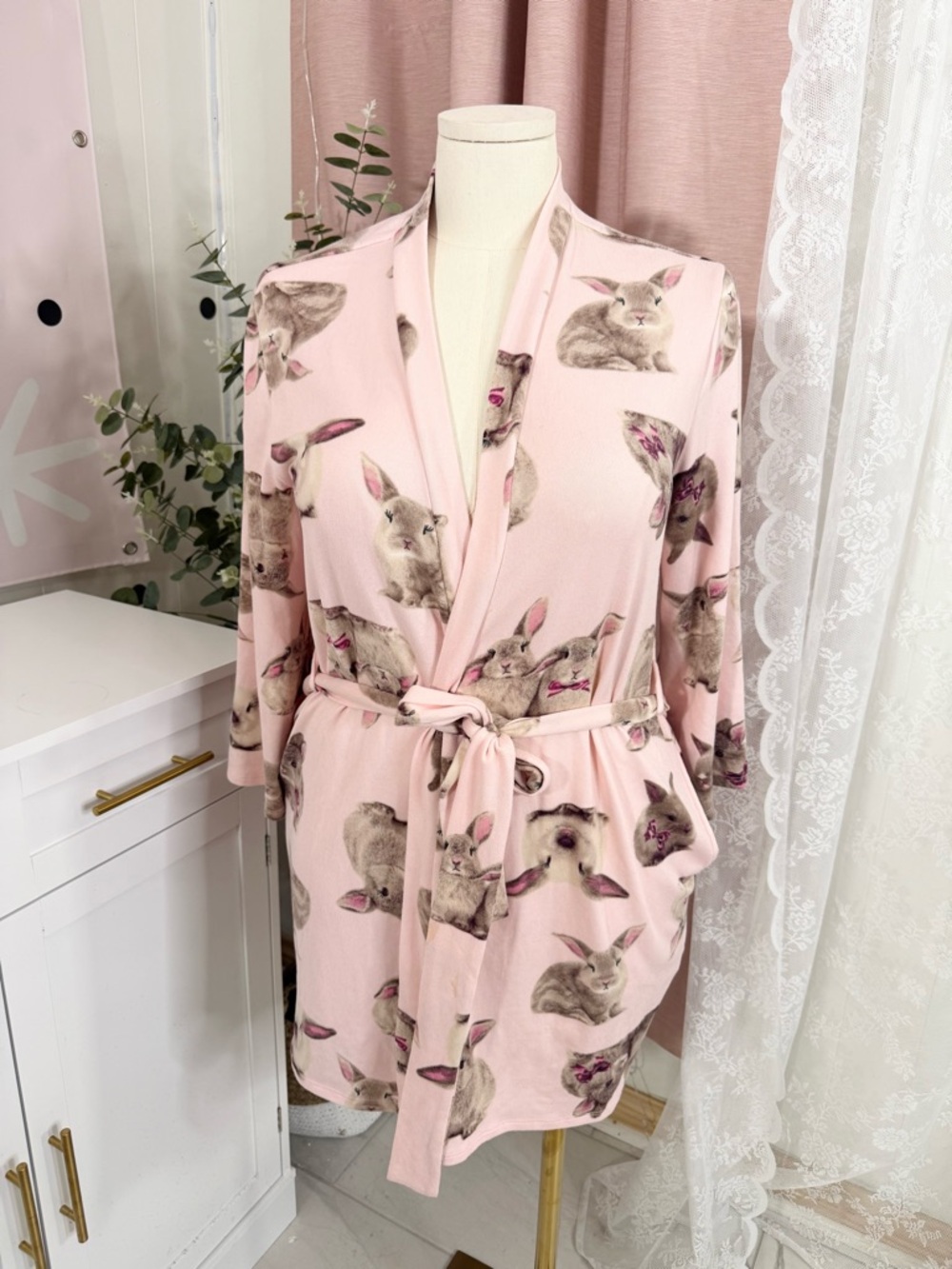 Betsey Johnson Women's Pink Bunny Print Cozy Robe BIN#8